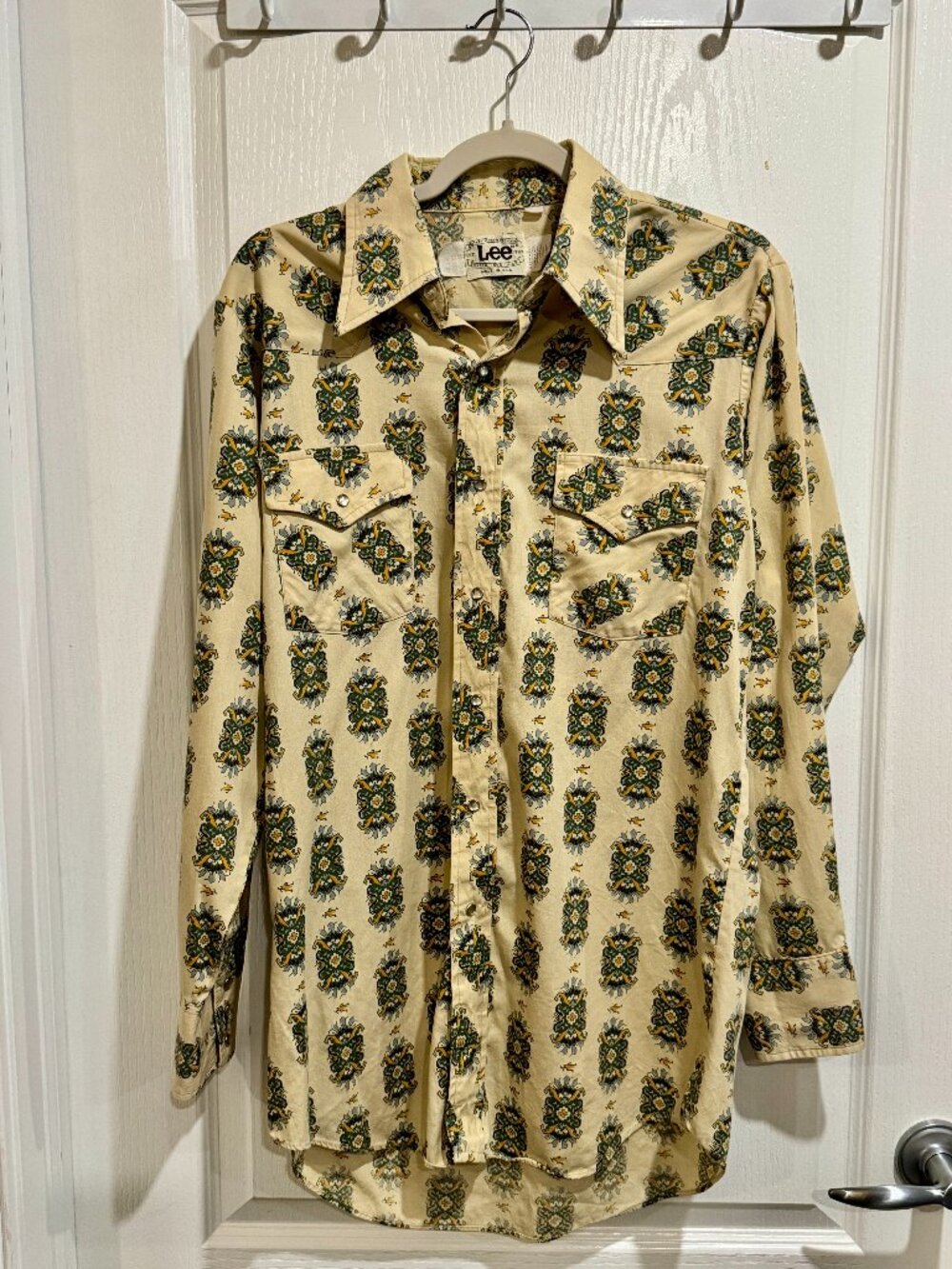 1970s Vintage Lee "Authentic Western Shirts" pearl-snap, size M/L.